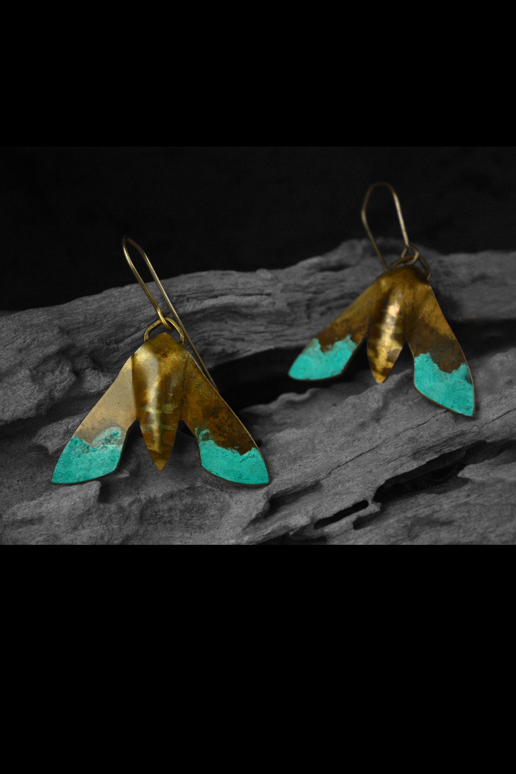 hawkmoth |earrings_teal