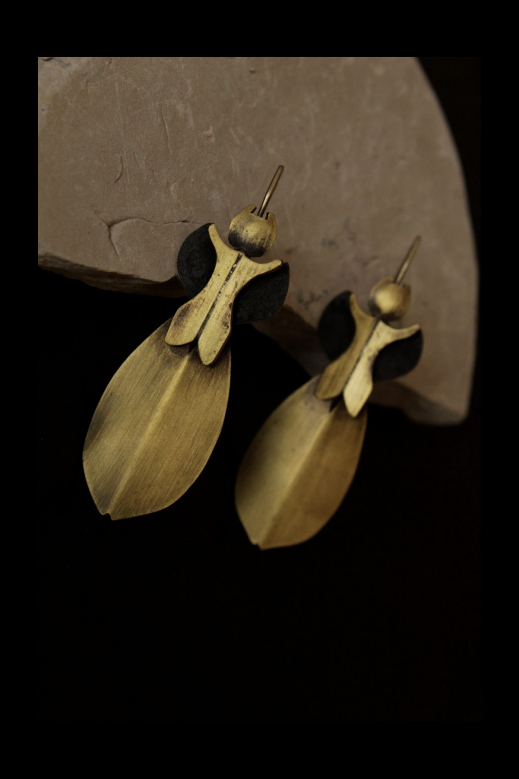 giant groundbeetle | earrings_black - Image 2