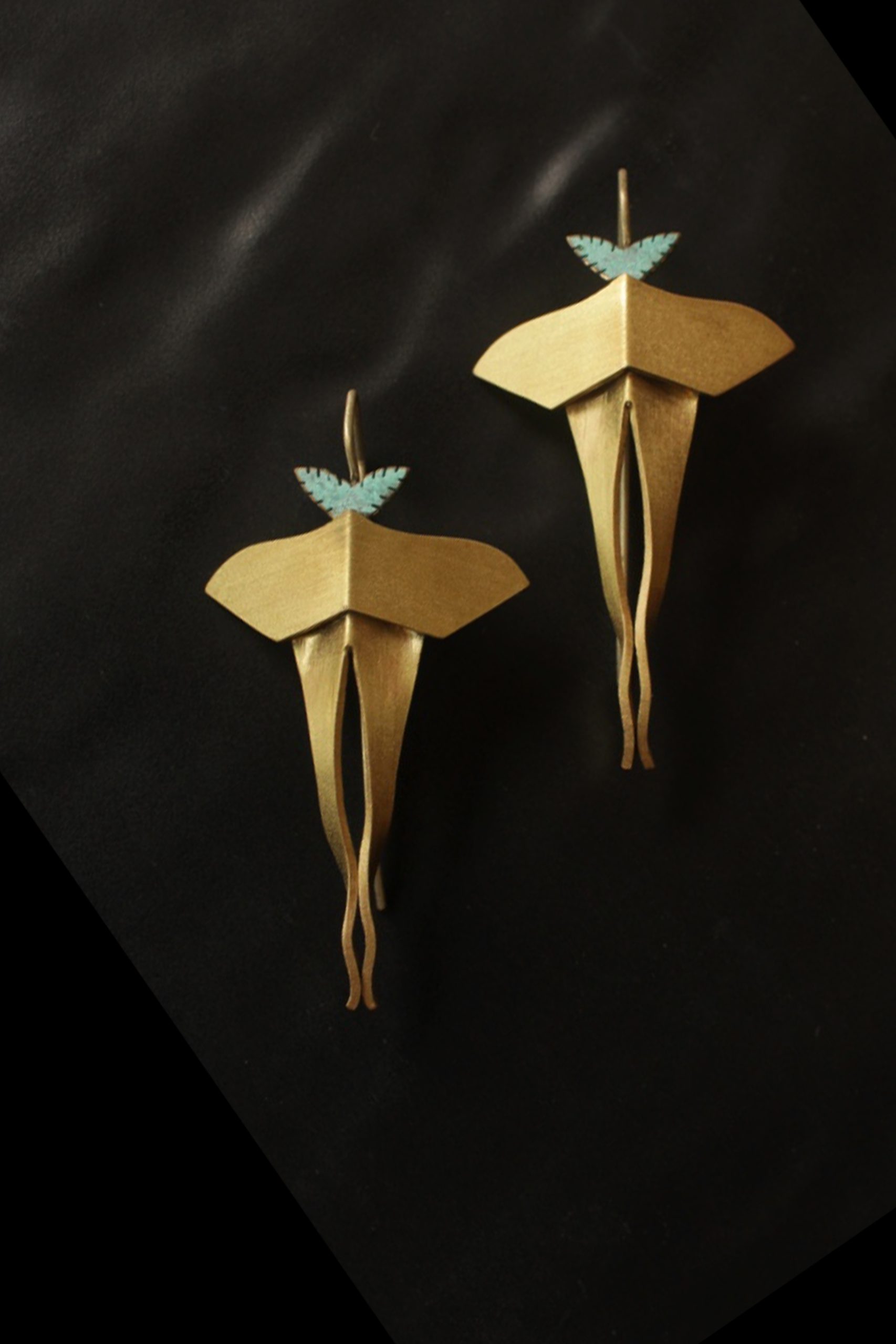 lunamoth | earrings_teal top